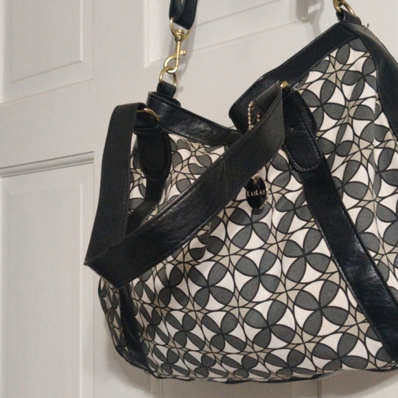 Handbag - Picture 5 of 5